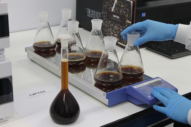 可用于膠黏劑的環(huán)保潛固化劑，賦予制品高強(qiáng)度和耐化學(xué)腐蝕性